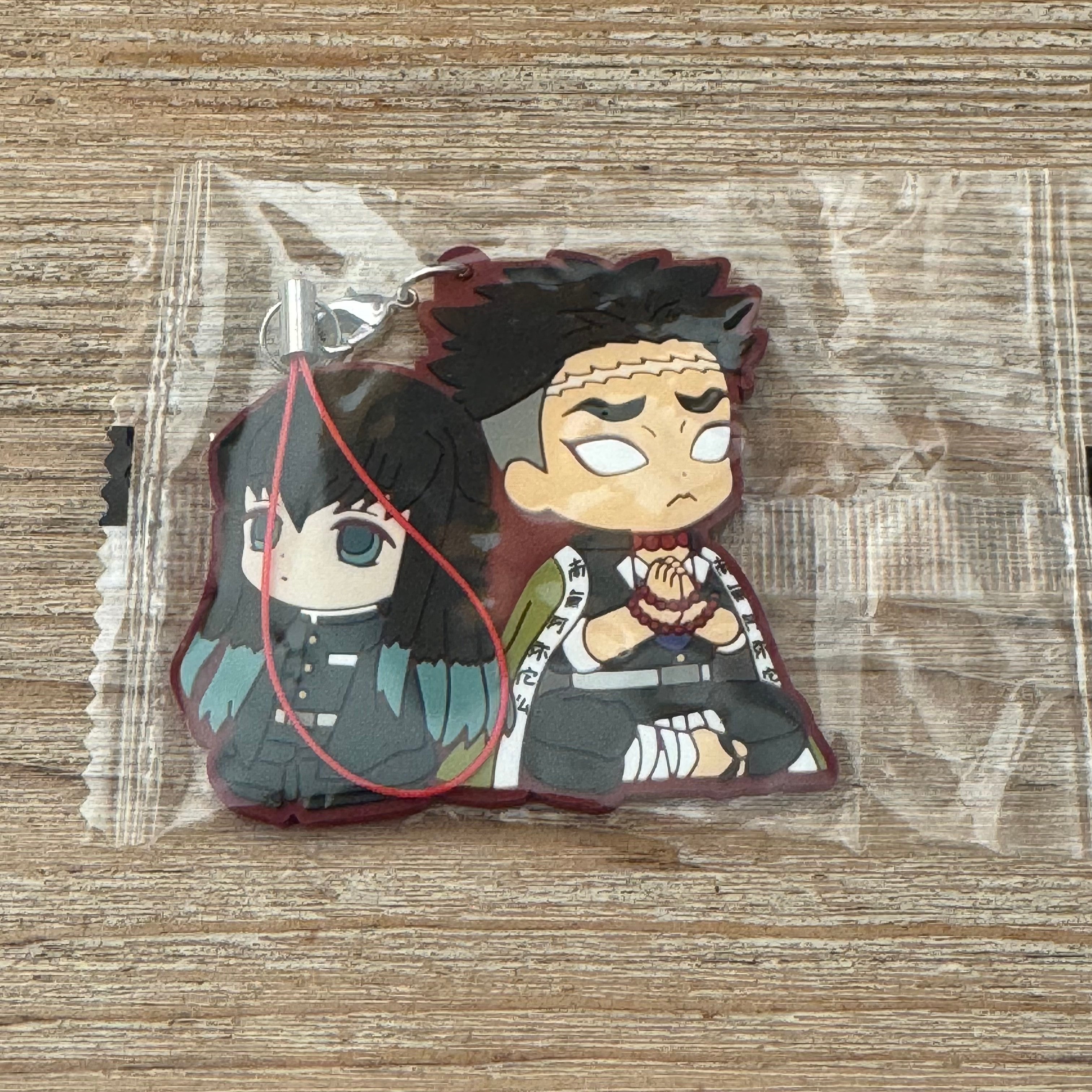 Porte-clés Giyu & Himejima – Piliers de Demon Slayer