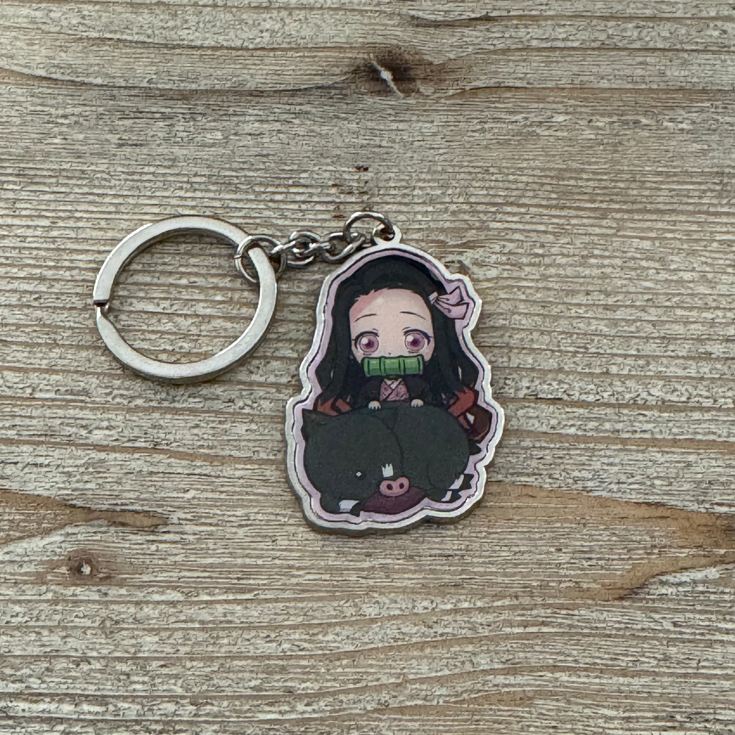 Nezuko Kamado en porte-clés métal Demon Slayer