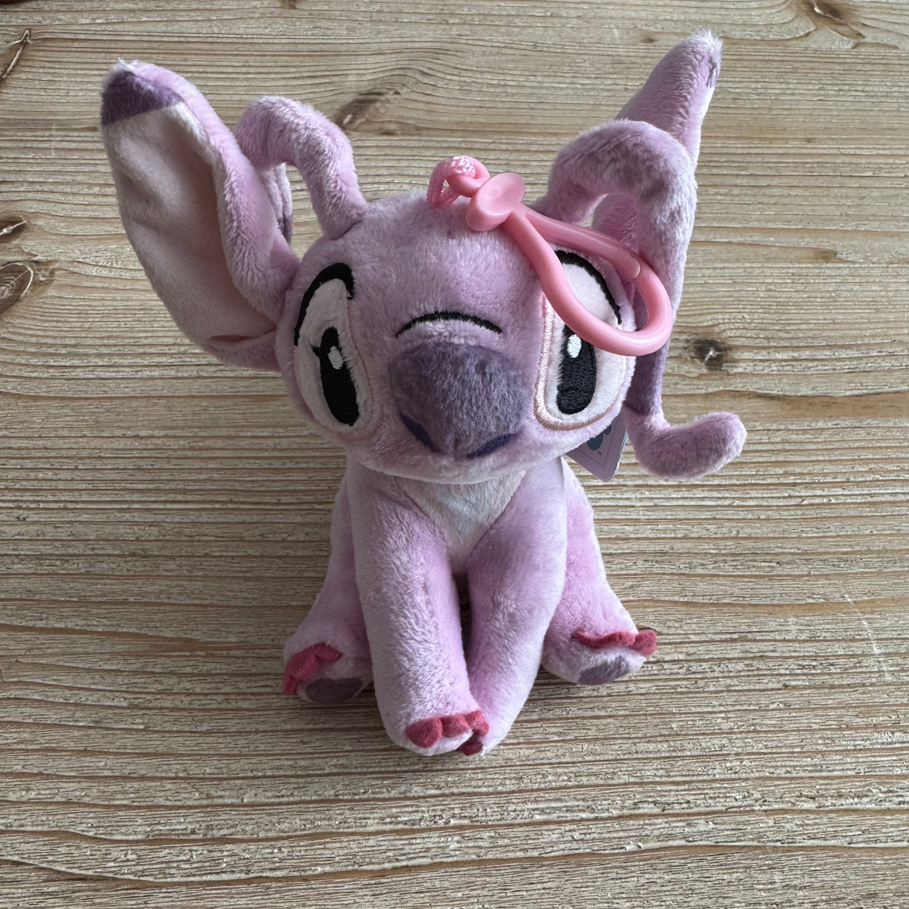 Angel - Peluche - Porte-clés - Disney Officiel — peluche officielle | Minitaku