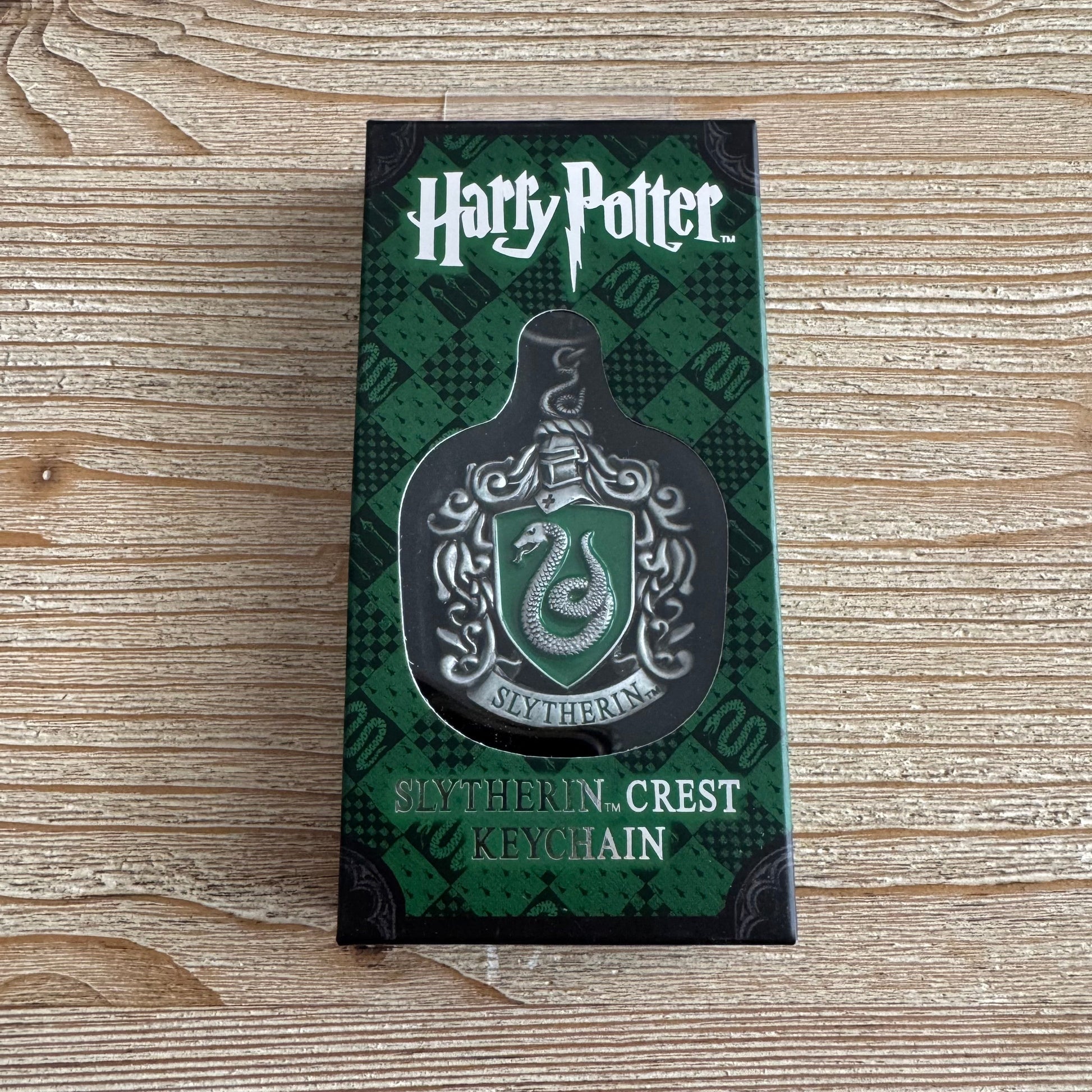 Blason Serpentard – Porte-clés métal – Harry Potter Officiel Harry Potter