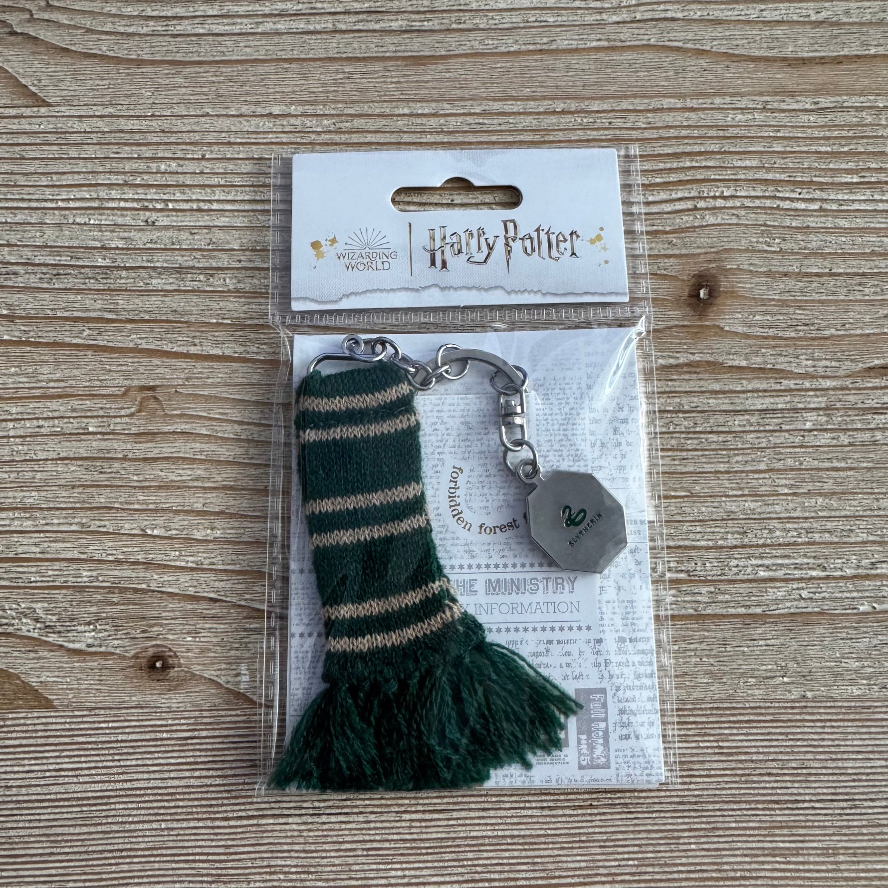 Écharpe Serpentard - Porte-clés - Harry Potter Officiel — porte-clés officiel | Minitaku