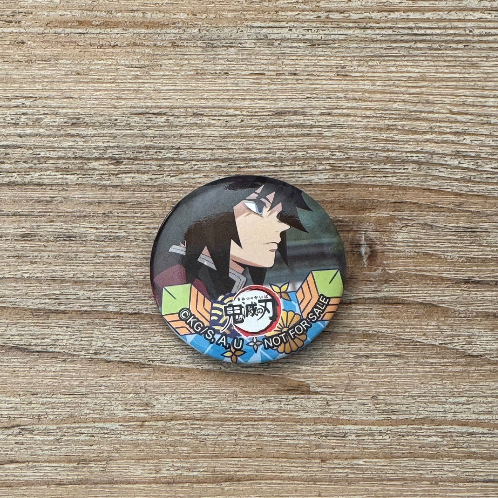Giyu - Badge Métal - Demon Slayer Officiel Demon Slayer
