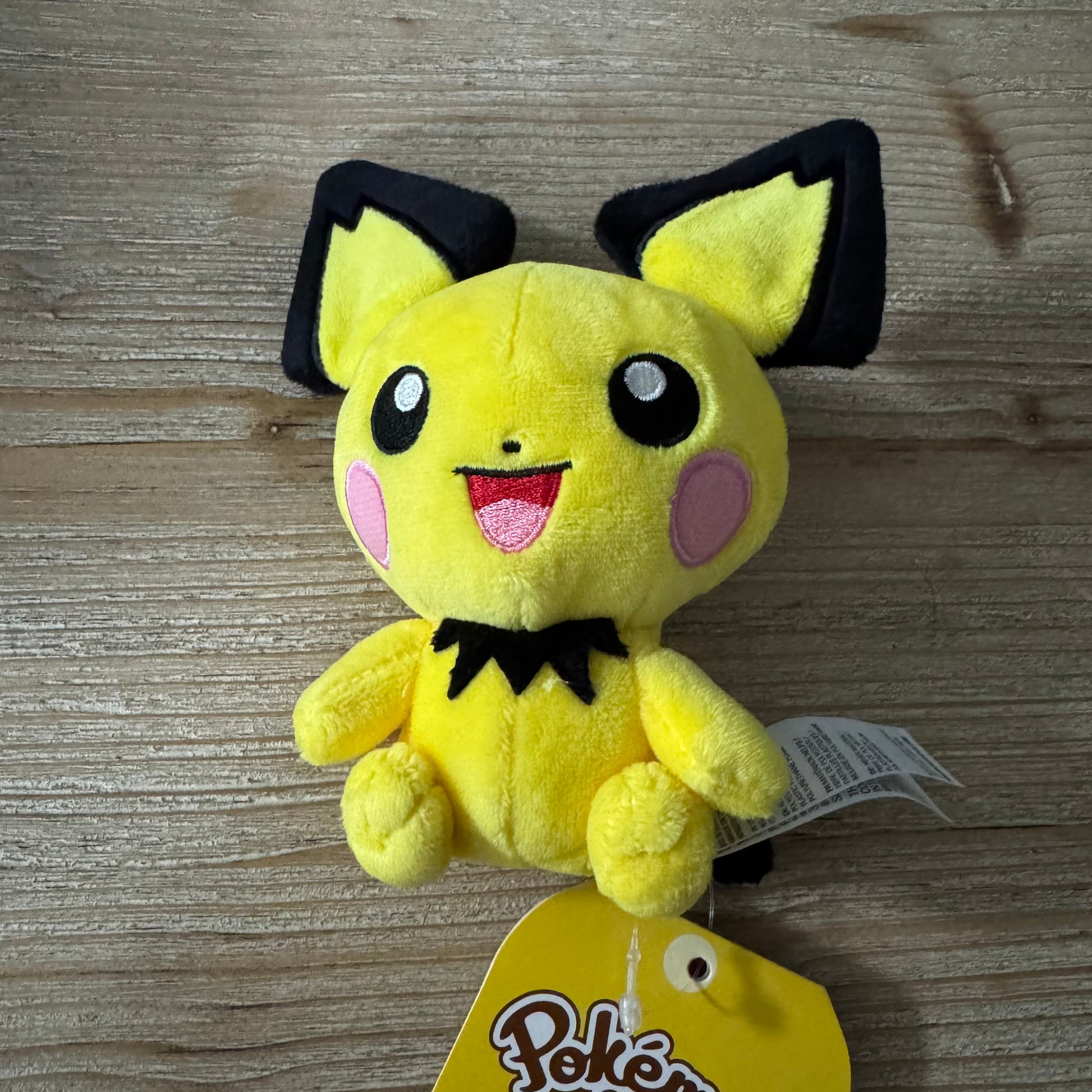 Pichu - Peluche Douce - Pokémon Officiel Pokémon