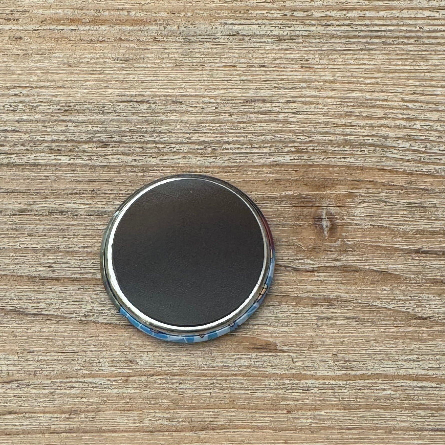 Giyu - Badge aimanté - Demon Slayer Officiel — goodies officiel | Minitaku