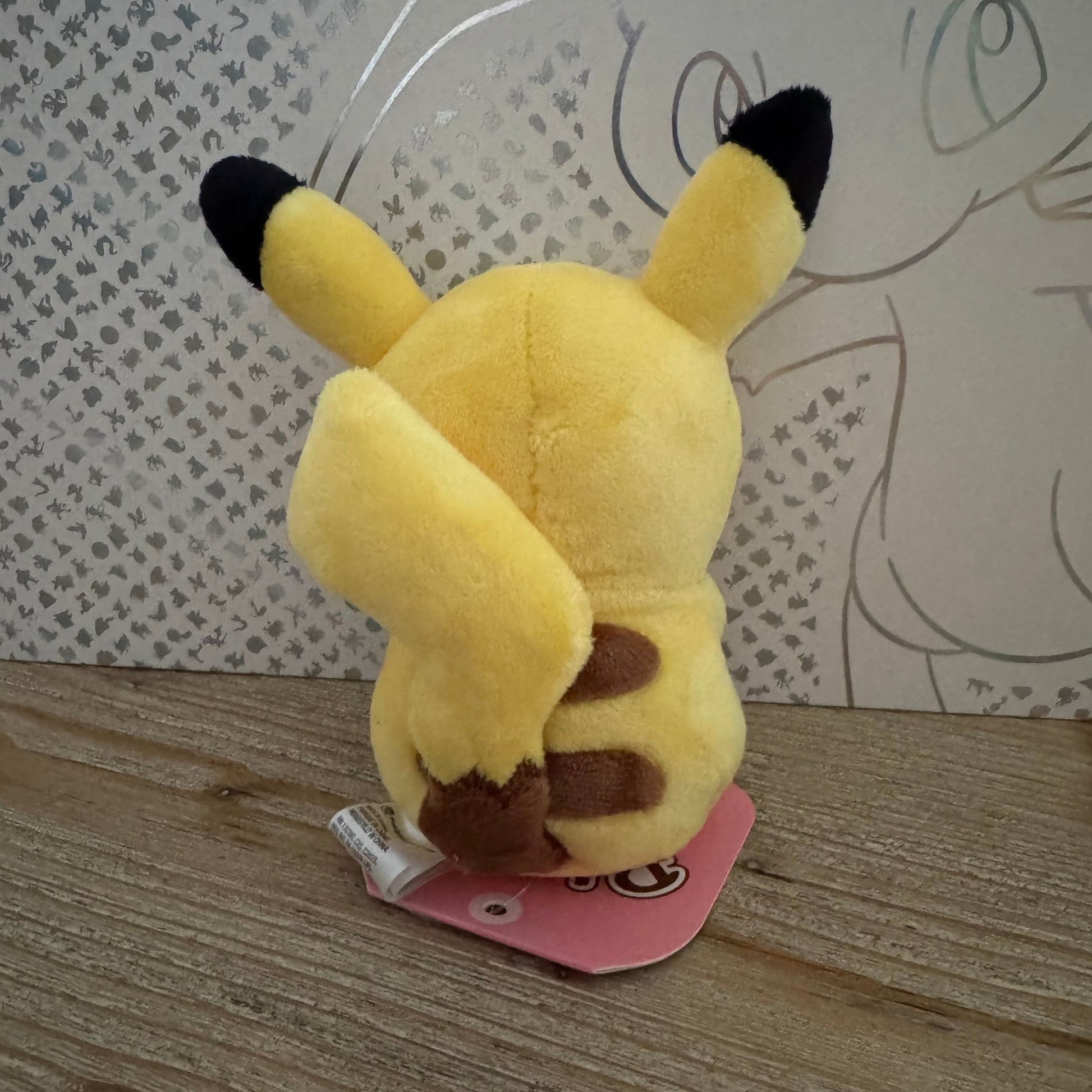 Pikachu - Peluche Douce - Pokémon Officiel Pokémon
